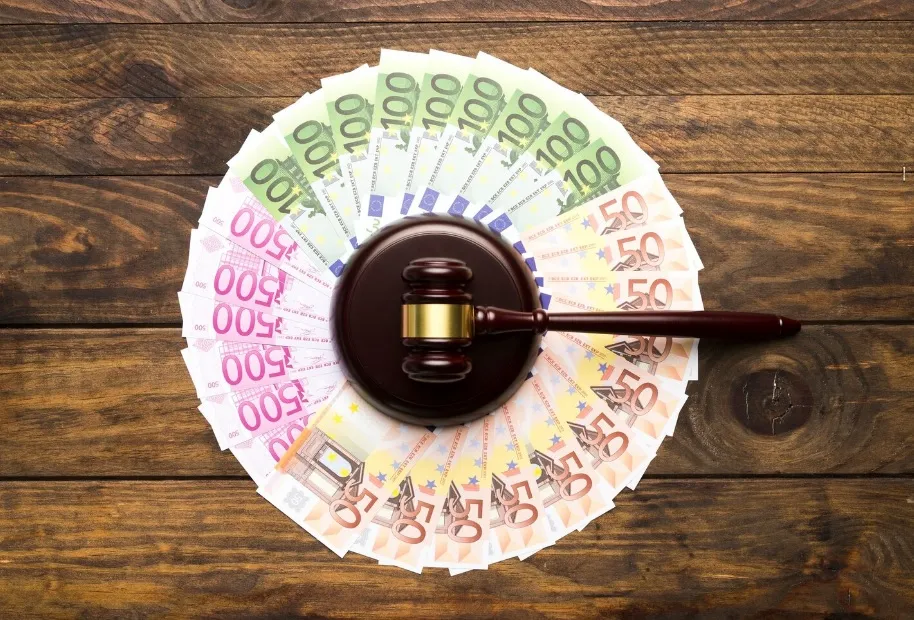 Czy zarządca nieruchomości może zablokować dostęp do części wspólnych dłużnikowi?